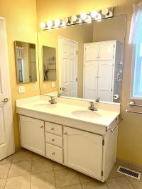 2001 Hallmark Winchester IV Manufactured Home