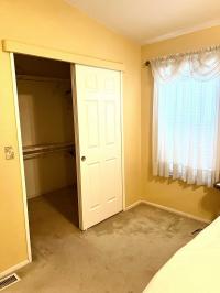 2001 Hallmark Winchester IV Manufactured Home