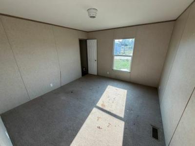 Photo 4 of 11 of home located at 7112 Grace Ln Sealy, TX 77474