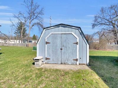 Photo 4 of 31 of home located at 573 Morel Drive Wixom, MI 48393