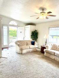 2001 Hallmark Winchester IV Manufactured Home