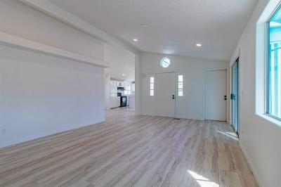 Photo 3 of 21 of home located at 151 Day Street Henderson, NV 89074