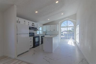 Photo 5 of 21 of home located at 151 Day Street Henderson, NV 89074