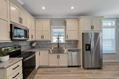 Photo 3 of 23 of home located at 674 Mulberry Lane Deland, FL 32724