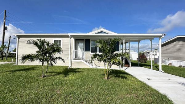 Photo 1 of 2 of home located at 25501 Trost Blvd. 14-18 Bonita Springs, FL 34135
