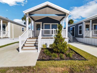Photo 2 of 13 of home located at 561 E Burleigh Blvd Tt62 Tavares, FL 32778