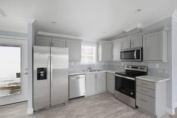 Photo 1 of 2 of home located at 3201 South Street Lot #252 Hollywood, FL 33021