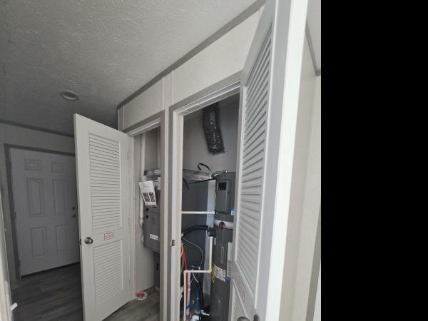 2026 Clayton 95PLH16763E (w/Porch) Mobile Home