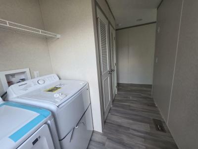 Mobile Home at 246 C St SW Navarre, OH 44662