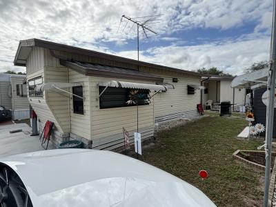 Photo 3 of 15 of home located at 37516 Crimson Lane Zephyrhills, FL 33541