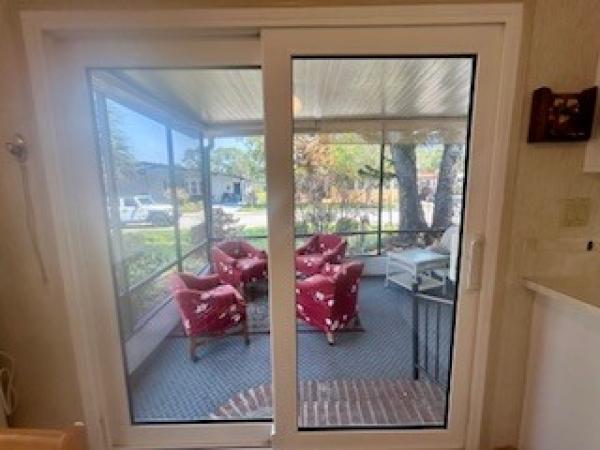 1990 Palm PH093666A/B Mobile Home