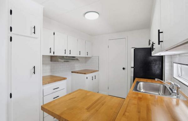 1972 Candl Manufactured Home