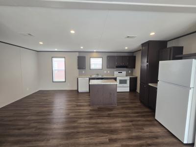 Photo 4 of 11 of home located at 371 Pineland Avenue Kyle, TX 78640