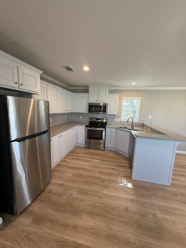 2023 Clayton Homes Inc Community Series Mobile Home