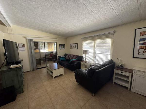 1984 Barrington Manufactured Home