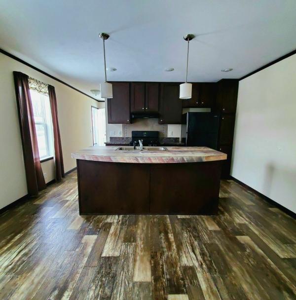 Photo 1 of 2 of home located at 13318 S. Dixie Hwy. # 132 Holly, MI 48442