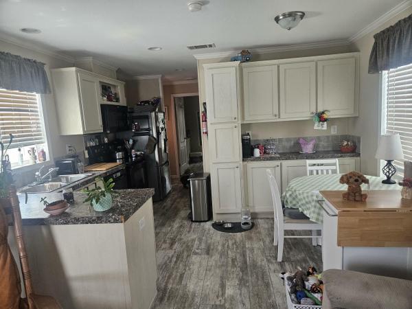 2017 CHAMPION RH1431Z Mobile Home