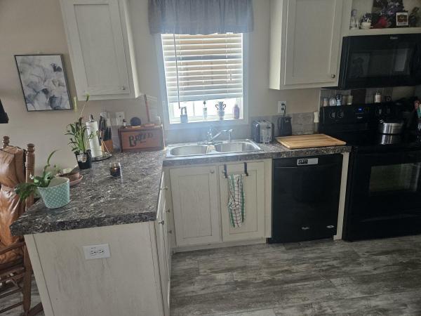 2017 CHAMPION RH1431Z Mobile Home