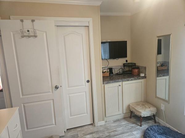 2017 CHAMPION RH1431Z Mobile Home