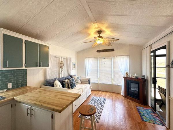 1986 Brentwood Mobile Home For Sale