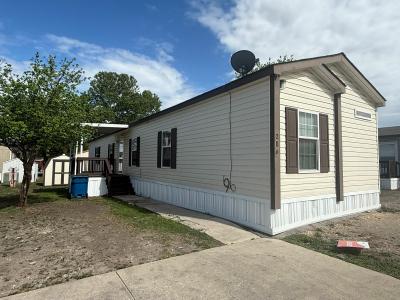 Mobile Home at 9605 W Us Highway 90 Lot #286 San Antonio, TX 78245