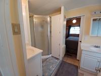 1987 Oakwood Mobile Home