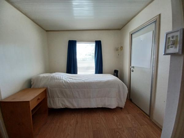 1987 Oakwood Mobile Home