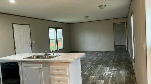 2021 CMH Manufacturing Maynardville Classic 76 Manufactured Home