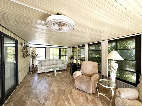 1987 CLAR Manufactured Home