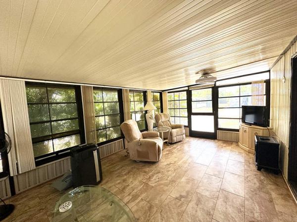1987 CLAR Manufactured Home