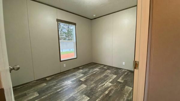 2021 CMH Manufacturing Maynardville Classic 76 Manufactured Home