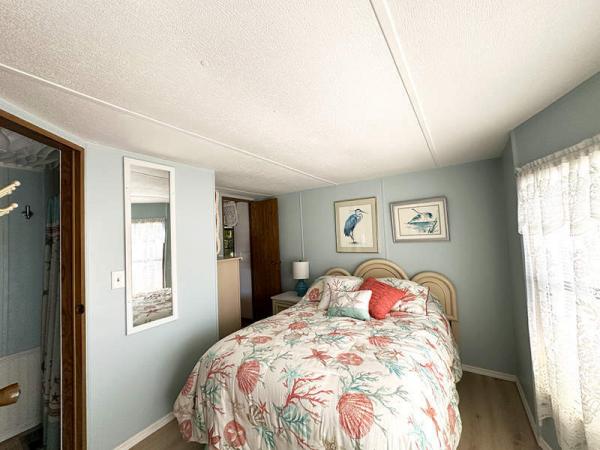 1987 CLAR Manufactured Home