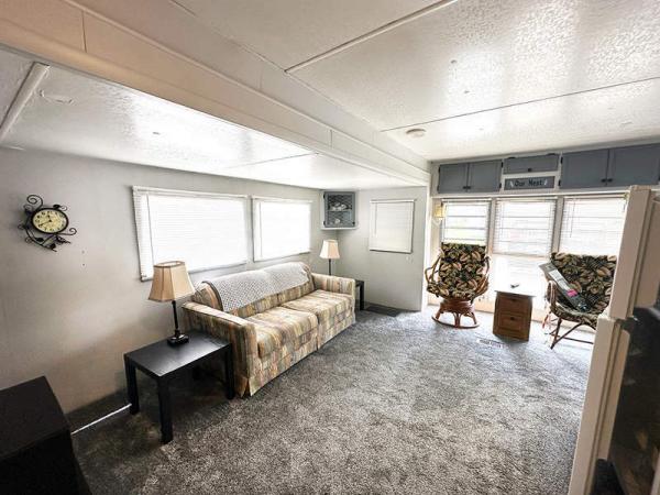 1983 Krop Manufactured Home
