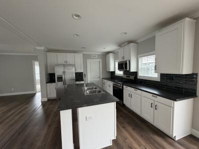 Photo 5 of 10 of home located at 8079 W Xavier St Conroe, TX 77303