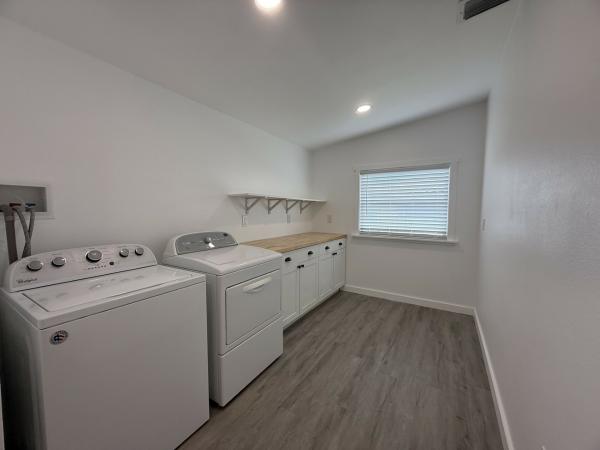 1984 El Dorado HS Mobile Home