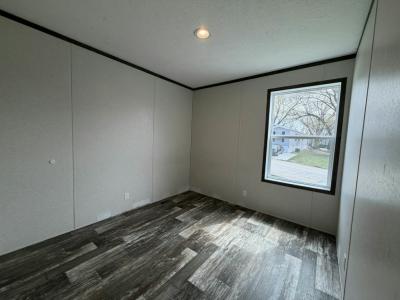 Photo 5 of 13 of home located at 2525 County Line Rd., #98 Des Moines, IA 50321