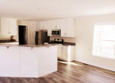 Photo 3 of 4 of home located at 10450 6 Mile Rd 50 Battle Creek, MI 49014