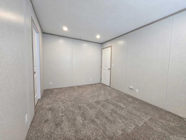 2025 Clayton-Wakarusa Mobile Home