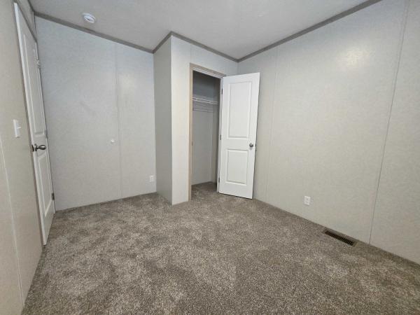 2025 Clayton-Wakarusa Mobile Home