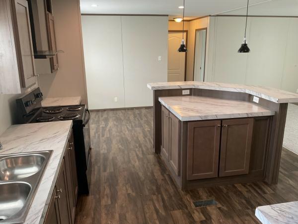 2019 Champion CSD2852K Mobile Home