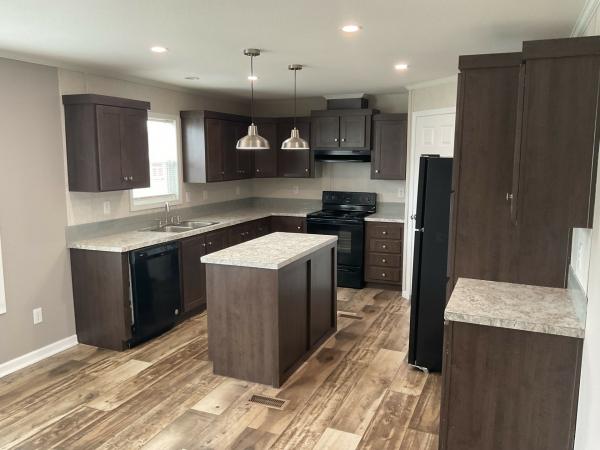 2019 Champion 04CHG-CH2856A Mobile Home