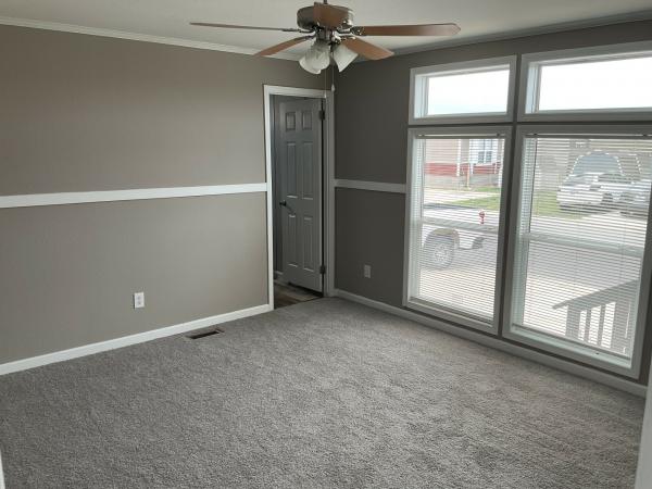 2019 Champion 04CHG-CH2856A Mobile Home
