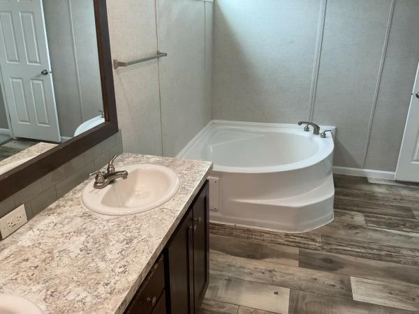 2019 Champion 04CHG-CH2856A Mobile Home