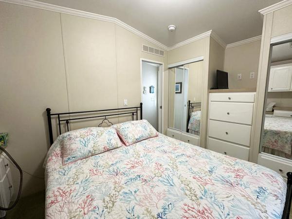 2010 Park Manufactured Home