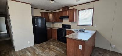 Photo 4 of 9 of home located at 744 Cour Ville Warren, MI 48091