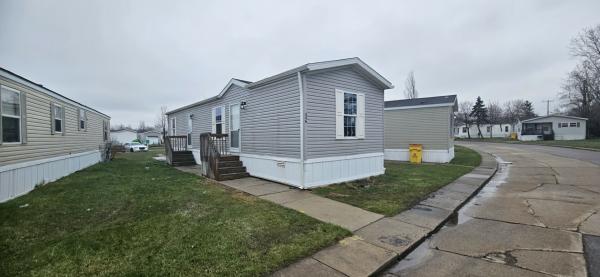 2018 Champion RA1456202 Mobile Home