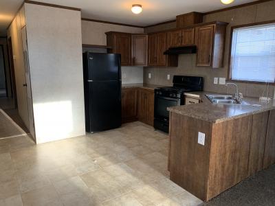 Photo 3 of 8 of home located at 908 Cour Retta Warren, MI 48091