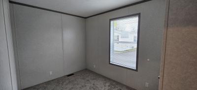 Photo 4 of 13 of home located at 824 Cour Marie Warren, MI 48091