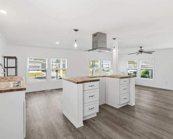 1975 TWIN Manufactured Home