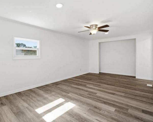 1975 TWIN Manufactured Home